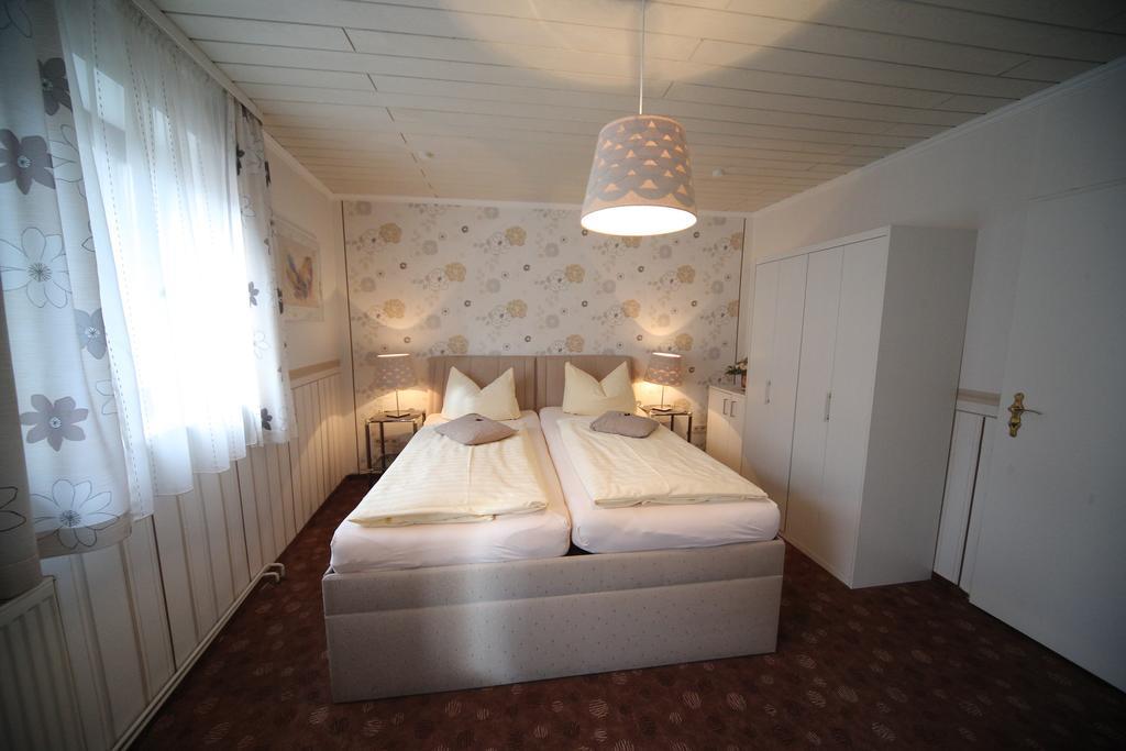 Haus Jutta Hotel โกสไวน์ชไตน์ ภายนอก รูปภาพ